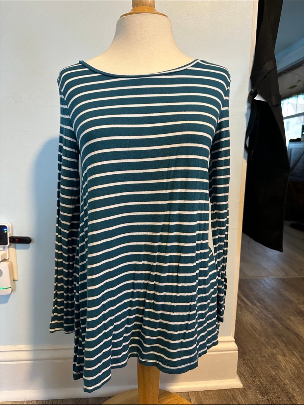 Long Sleeve Striped Shirt (Small)